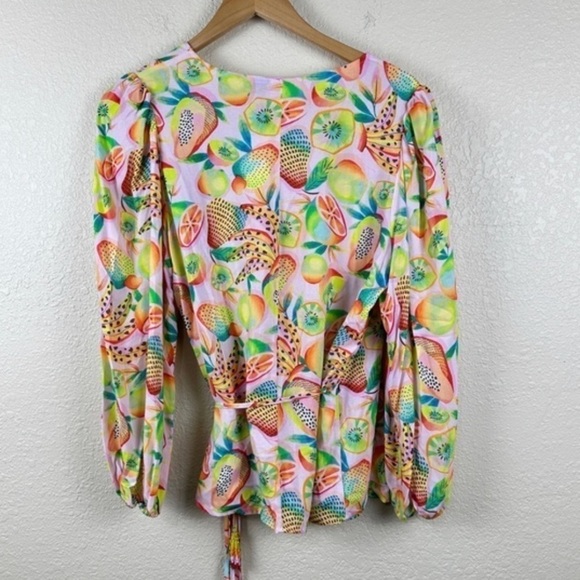 Farm Rio Anthropologie Rainforest Wrap Tropical Fruit Print Top Size Medium - Picture 9 of 16